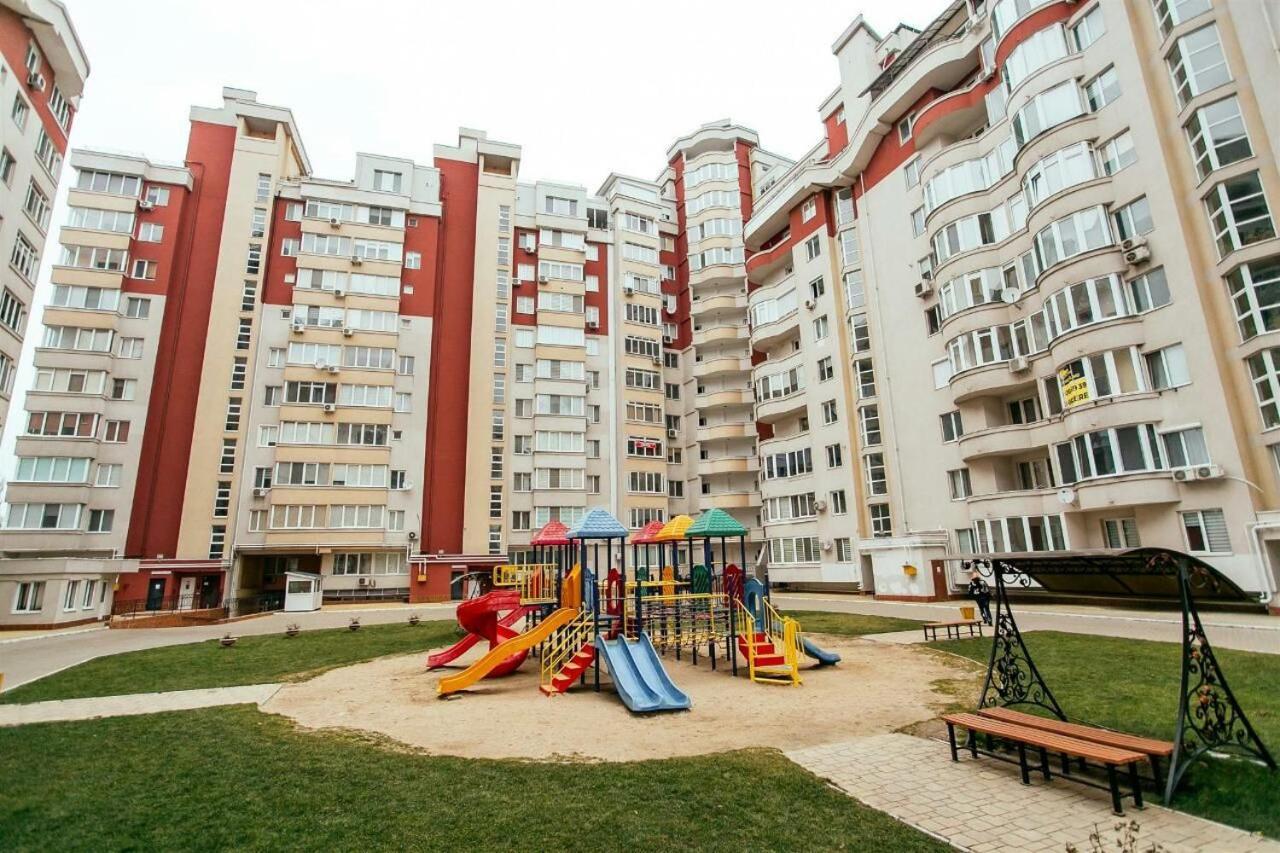Luxrent Lejlighed Chişinău Eksteriør billede