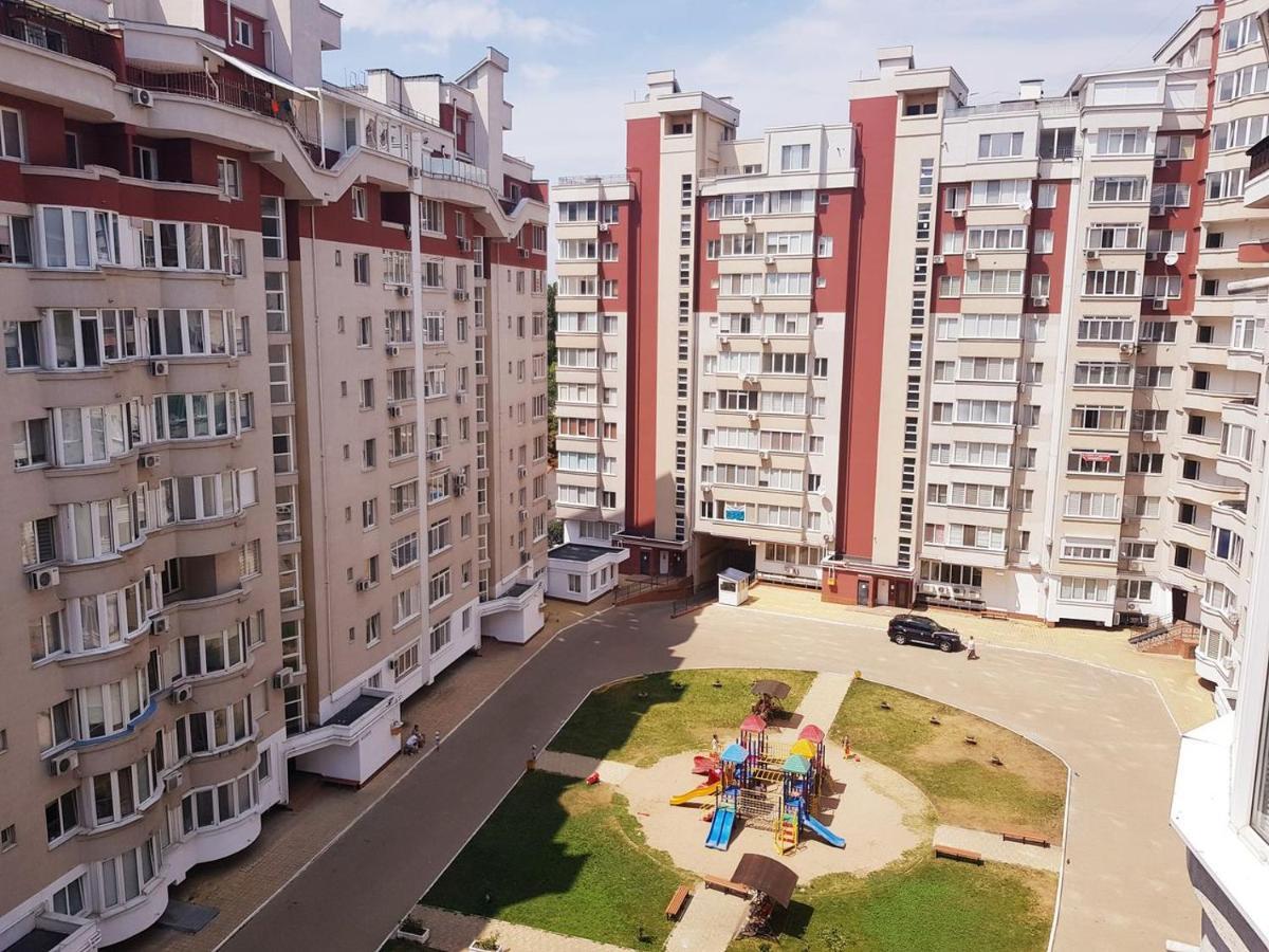 Luxrent Lejlighed Chişinău Eksteriør billede